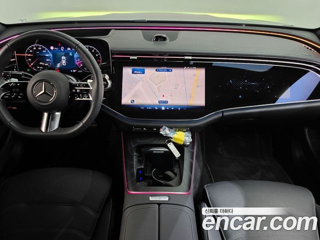 Mercedes-Benz E-Class 2025 — фото 10
