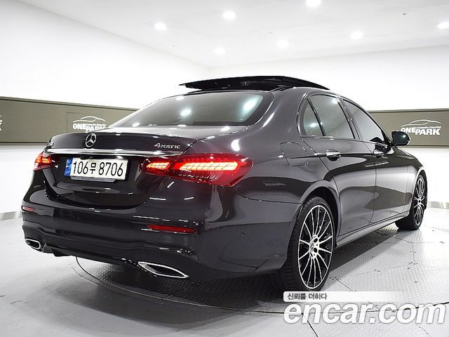 Mercedes-Benz E-Class 2023 — фото 3