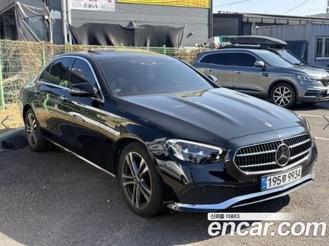 Mercedes-Benz E-Class 2023 — фото 2
