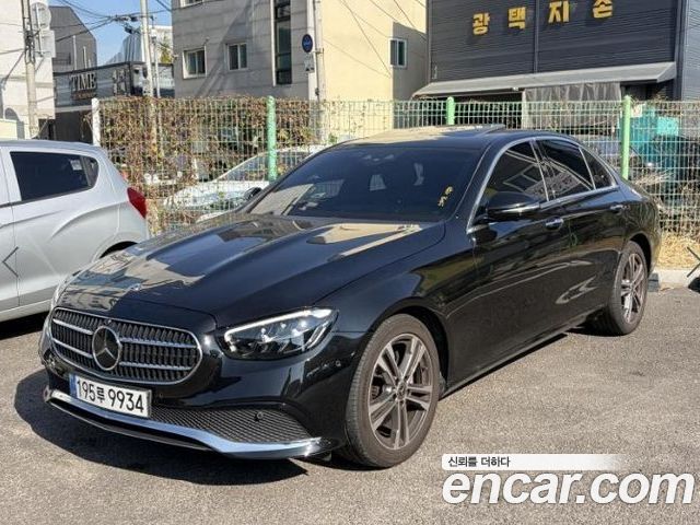 Mercedes-Benz E-Class 2023 — фото 3