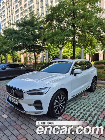 Volvo XC60 2023 — фото 3