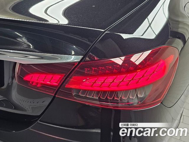 Mercedes-Benz E-Class 2023 — фото 9