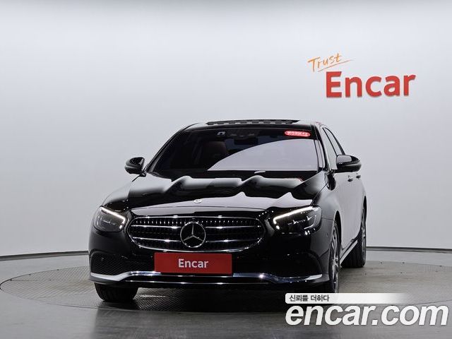 Mercedes-Benz E-Class 2023 — фото 3