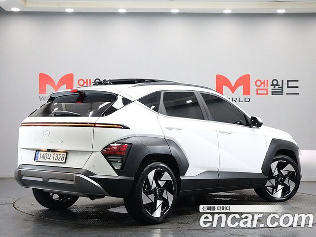 Hyundai Kona 2023 — фото 3