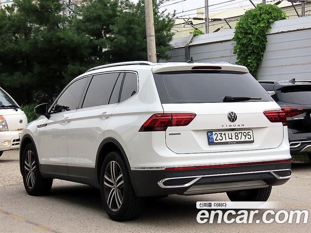 Volkswagen Tiguan 2023 — фото 3