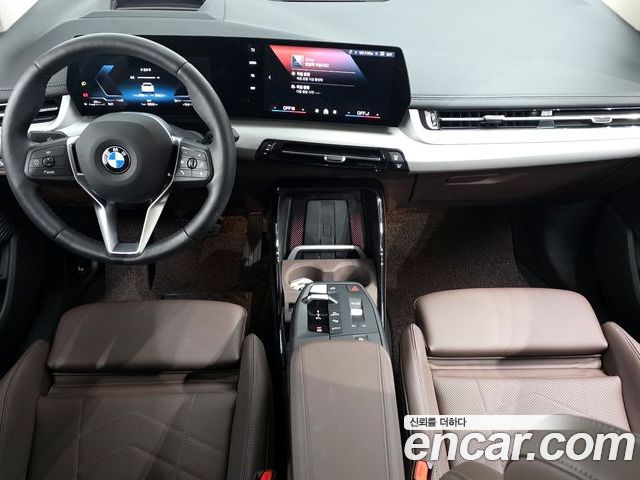 BMW 2 Series 2025 — фото 10