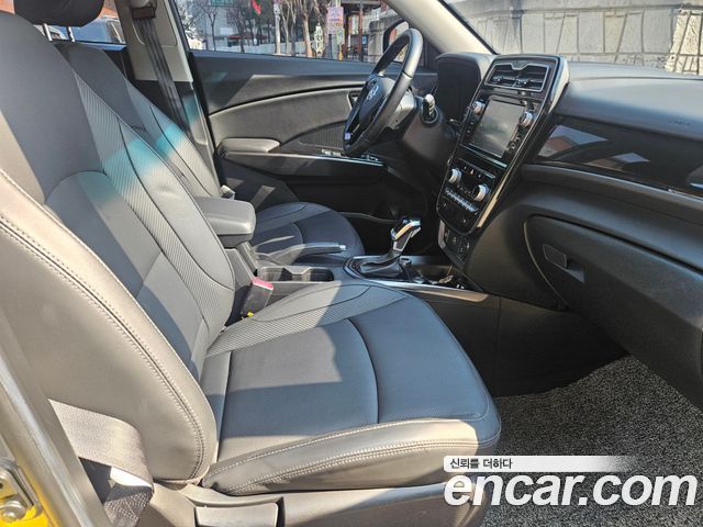 SsangYong Tivoli 2023 — фото 10