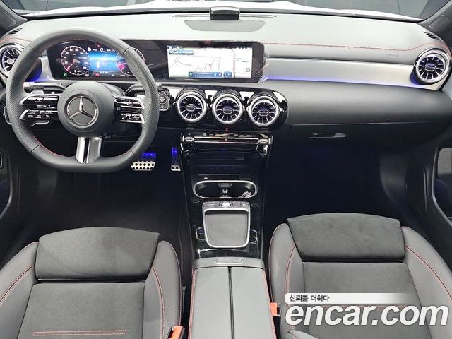 Mercedes-Benz CLA 2025 — фото 10