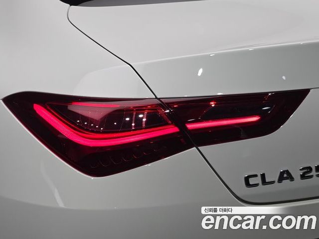 Mercedes-Benz CLA 2025 — фото 9