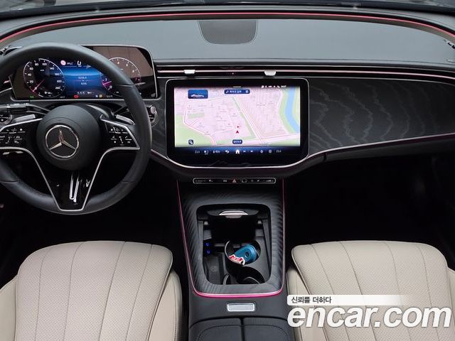 Mercedes-Benz E-Class 2025 — фото 10