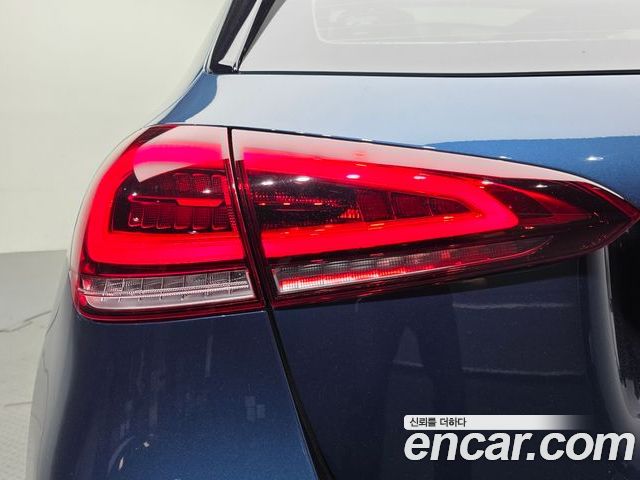 Mercedes-Benz A-Class 2023 — фото 9
