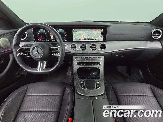 Mercedes-Benz E-Class 2022 — фото 10