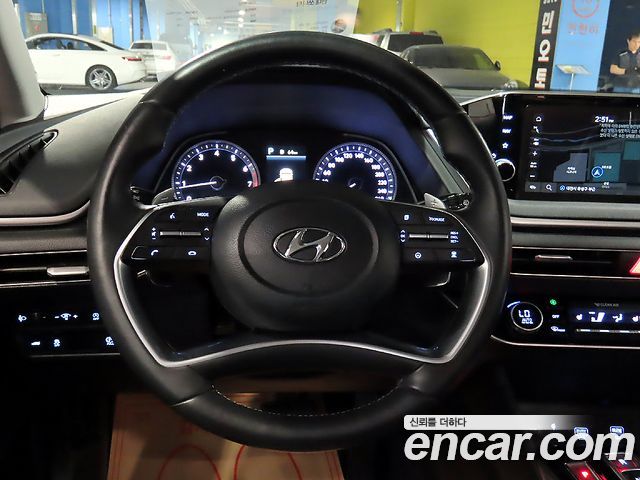 Hyundai Sonata 2022 — фото 10