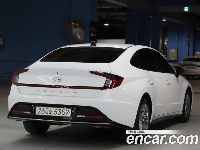 Hyundai Sonata 2022 — фото 4