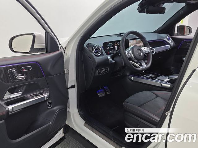 Mercedes-Benz GLB 2023 — фото 10