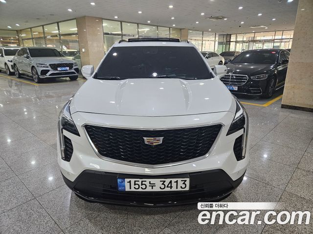 Cadillac XT4 2023 — фото 2