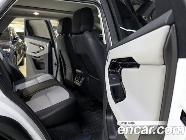 Land Rover Range Rover Evoque 2025 — фото 9