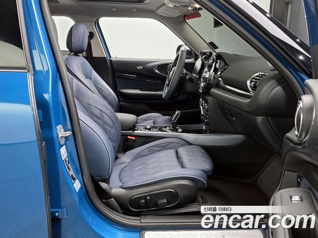 MINI Clubman 2023 — фото 10