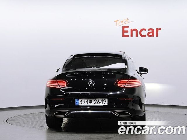 Mercedes-Benz C-Class 2023 — фото 4