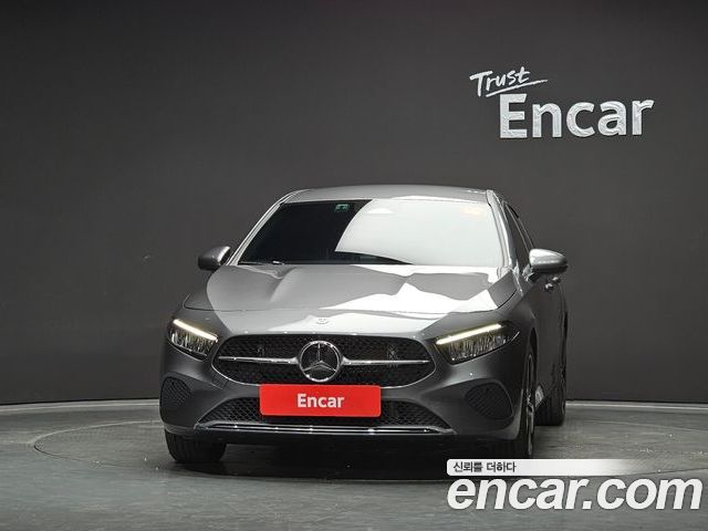 Mercedes-Benz A-Class 2025 — фото 3