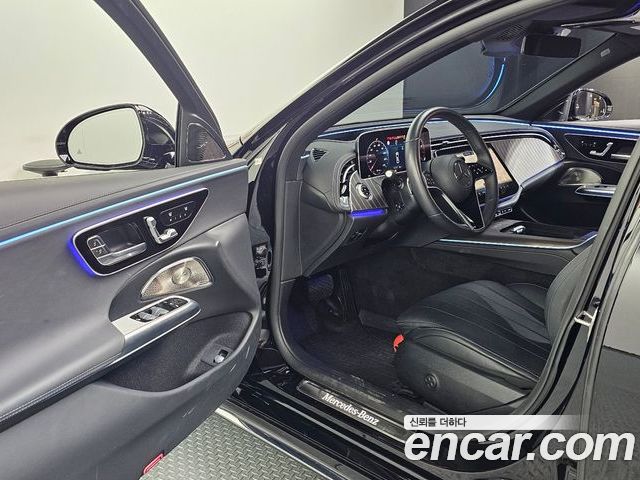 Mercedes-Benz E-Class 2025 — фото 10