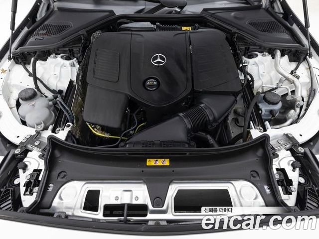 Mercedes-Benz E-Class 2025 — фото 6