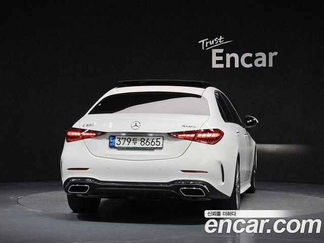 Mercedes-Benz C-Class 2023 — фото 4