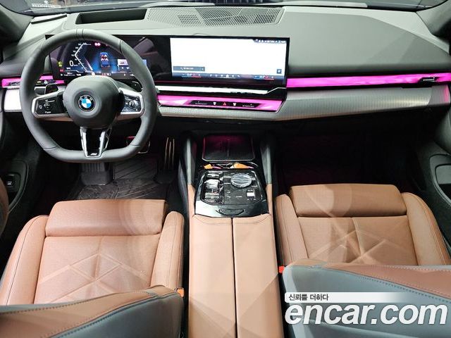 BMW 5 Series 2025 — фото 10