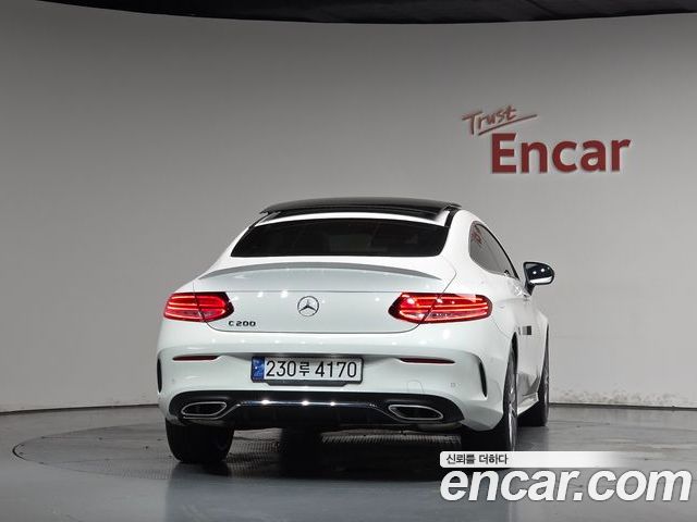 Mercedes-Benz C-Class 2023 — фото 4