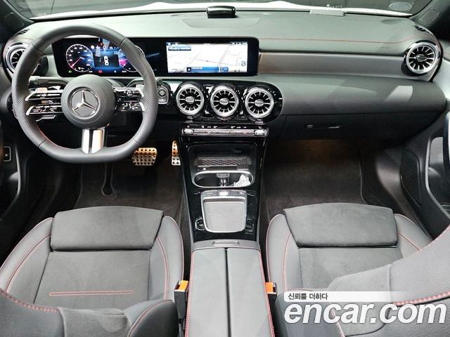 Mercedes-Benz CLA 2024 — фото 10