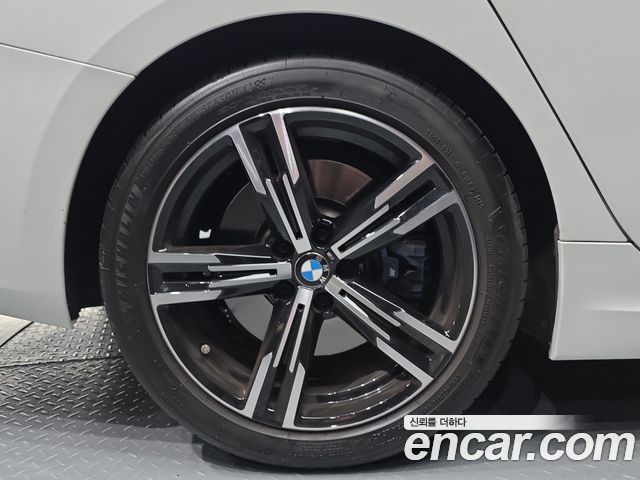 BMW 3 Series 2023 — фото 5