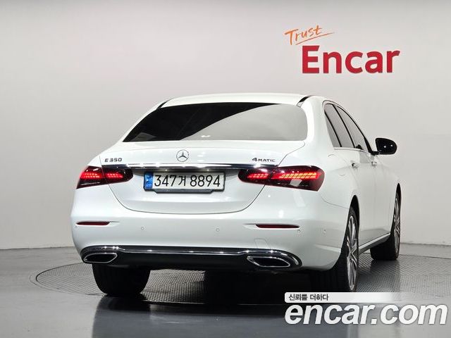 Mercedes-Benz E-Class 2023 — фото 4