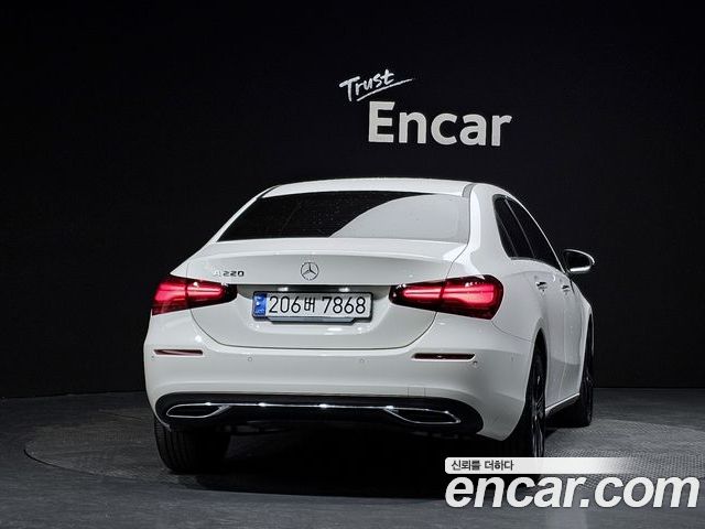 Mercedes-Benz A-Class 2024 — фото 4