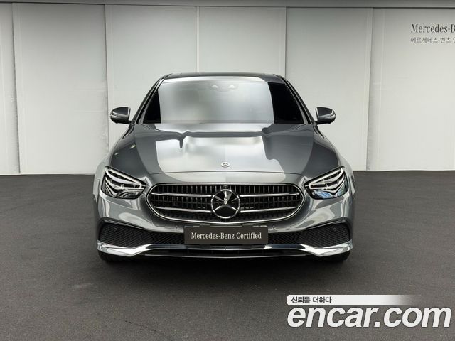 Mercedes-Benz E-Class 2023 — фото 3