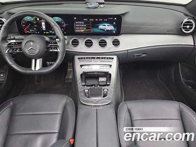 Mercedes-Benz E-Class 2022 — фото 10