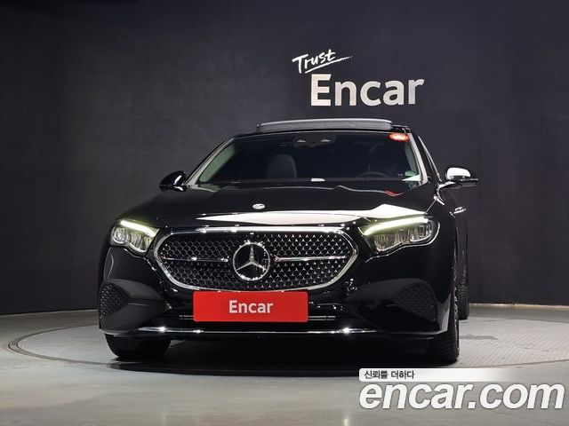 Mercedes-Benz E-Class 2025 — фото 3