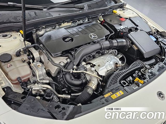 Mercedes-Benz A-Class 2023 — фото 6