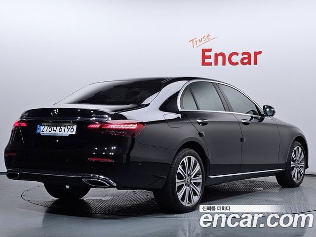 Mercedes-Benz E-Class 2023 — фото 2