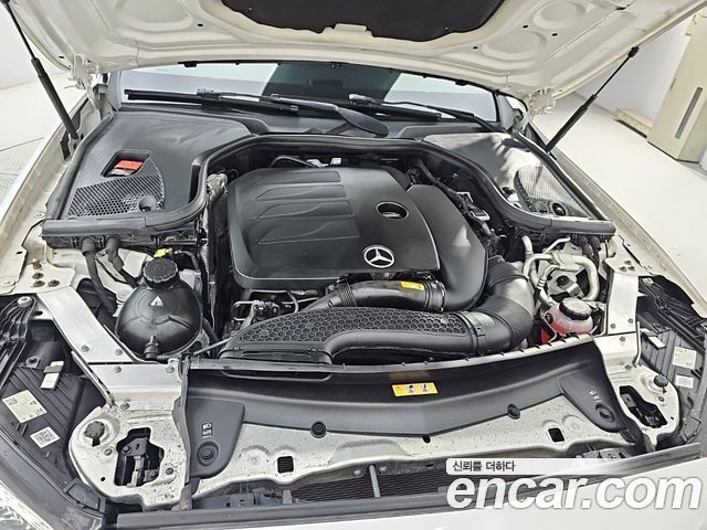 Mercedes-Benz E-Class 2022 — фото 6
