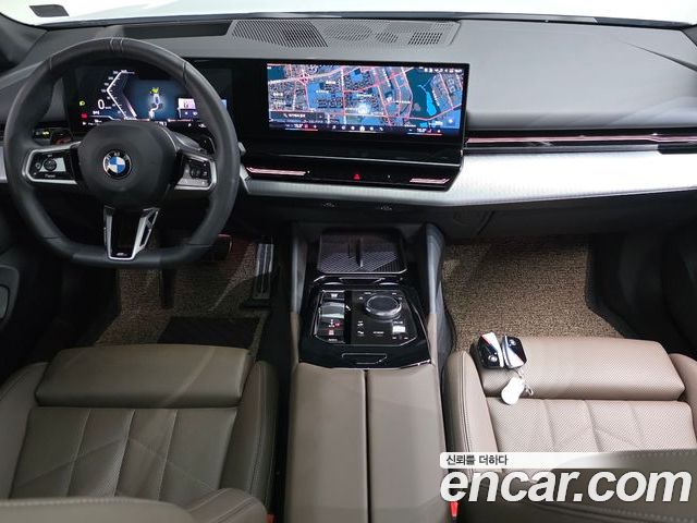 BMW 5 Series 2024 — фото 10