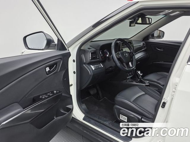 SsangYong Tivoli 2022 — фото 10