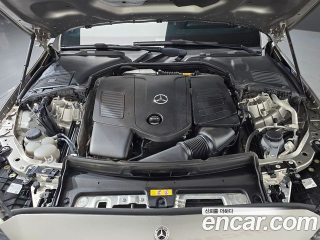 Mercedes-Benz C-Class 2022 — фото 6