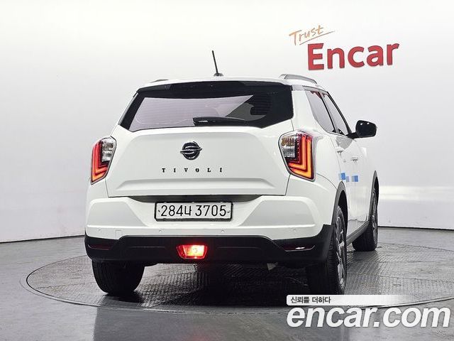 SsangYong Tivoli 2022 — фото 4