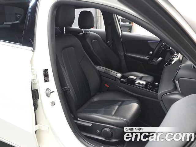 Mercedes-Benz A-Class 2022 — фото 10