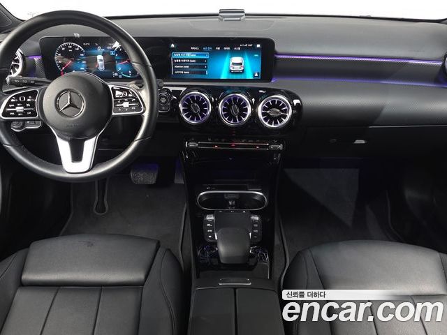 Mercedes-Benz A-Class 2022 — фото 7