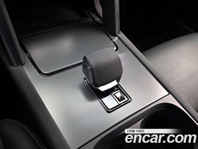 Land Rover Discovery Sport 2025 — фото 9