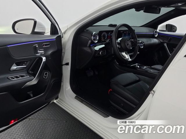 Mercedes-Benz A-Class 2026 — фото 10