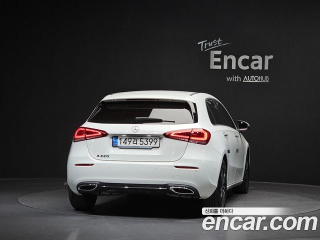 Mercedes-Benz A-Class 2023 — фото 4