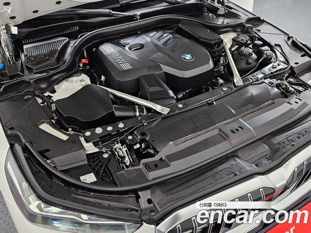 BMW 5 Series 2025 — фото 6