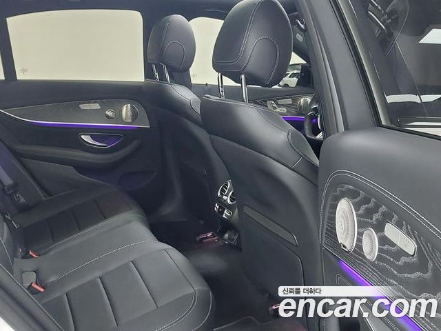 Mercedes-Benz E-Class 2023 — фото 10